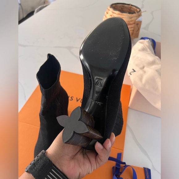Louis Vuitton Silhouette Ankle Boot open to all reasonable offers - Picture 11 of 16